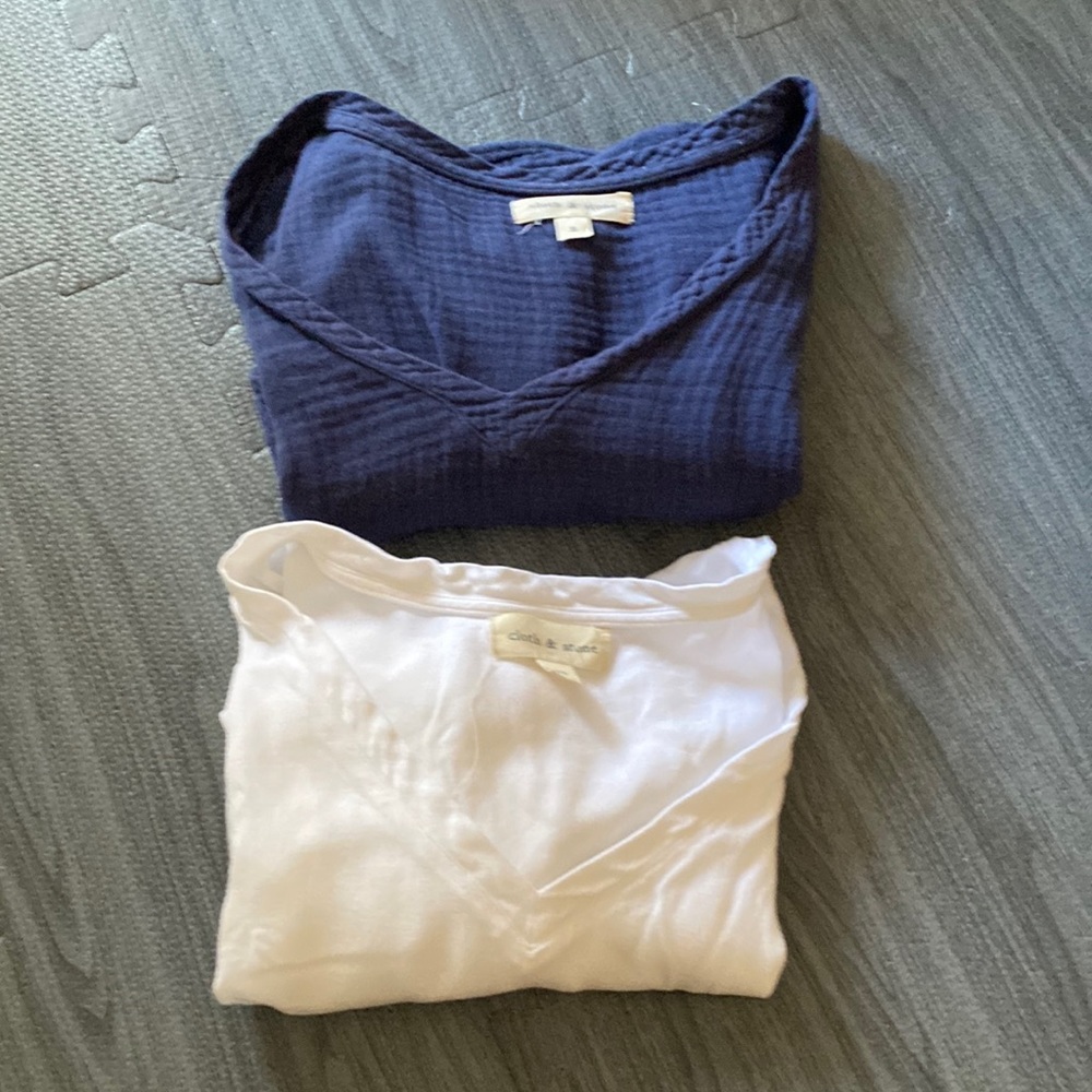 Cloth & stone v neck T-shirt bundle